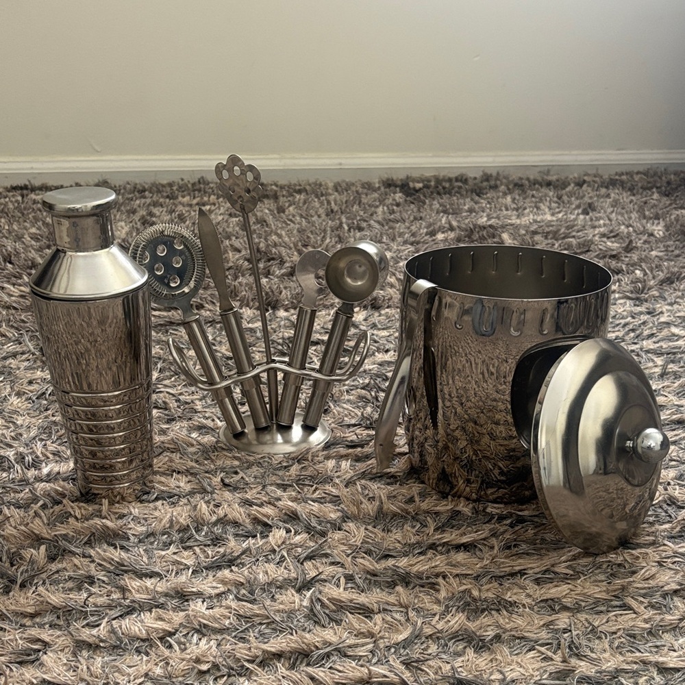 Stainless Steel Bar Set with Ice Bucket, Crystal Wine Stopper As Free Gift💝